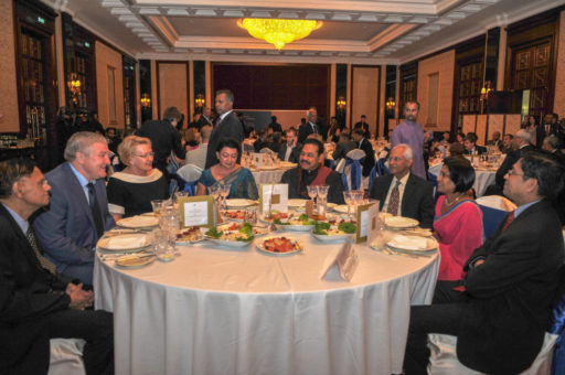 [:en]Reception at Intercontinental[:ru]Официальная Прием Посла[:SI]තානාපතිගේ නිල පිළිගැනීමේ [:]
