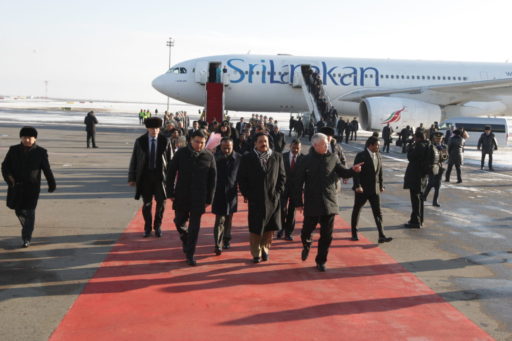 [:en]Arrival at airport Astana[:ru]Прибытие аэропорт Астана[:SI]අස්ථනා ගුවන් තොටුපළට පැමිණීම[:]