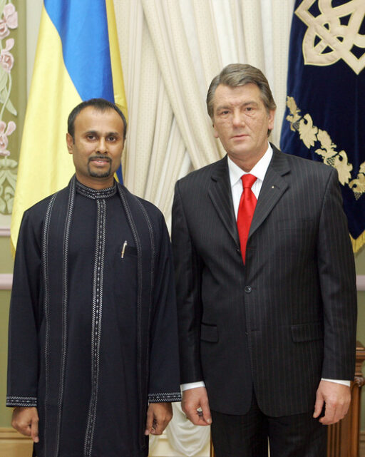 [:en]Credentials to Yushchenko[:ru]Верительные грамот Ющенко[:SI]ජනාධිපති යුශේන්කෝ වෙත අක්තපත්‍ර[:]