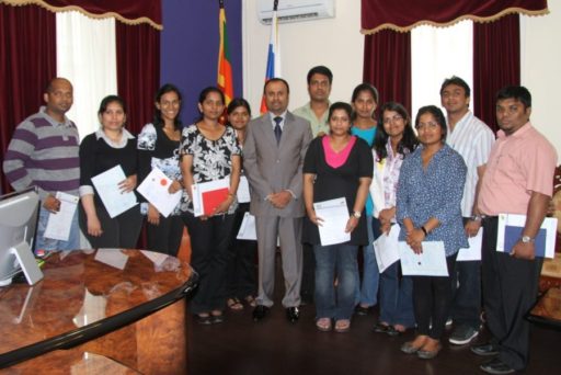 [:en]Degree award ceremony 2011[:ru]Награждение выпускников[:SI]උපාධි පිරිනැමීම 2011[:]