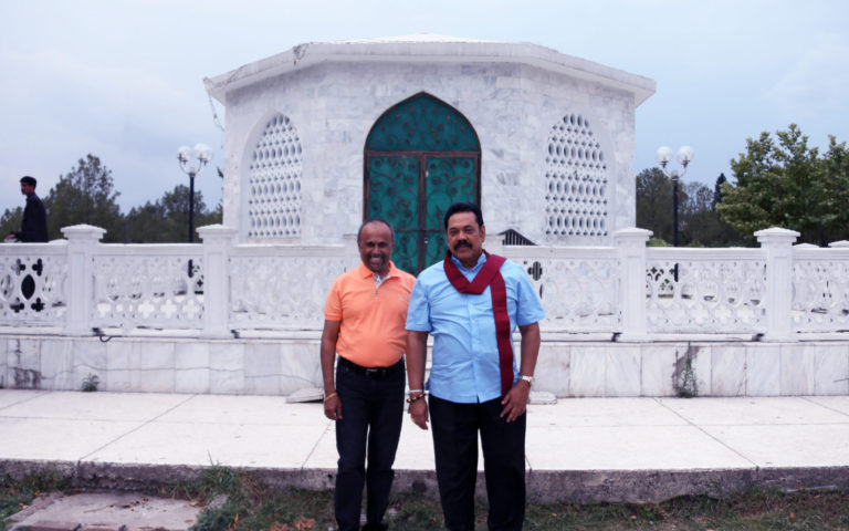 [:en]Faizal Mosque in Pakistan[:ru]Мечеть Файза в Пакистане[:SI]පකිස්තානයේ ෆයිසාල් මුස්ලිම් පල්ලිය[:]