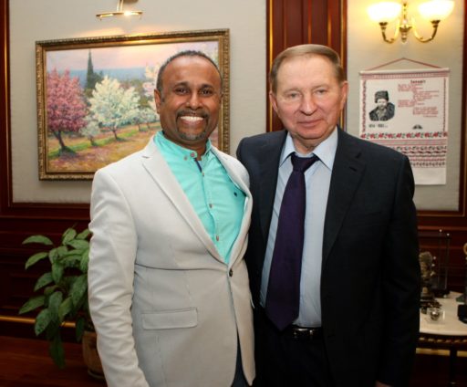 [:en]Meeting with former President of Ukraine..[:ru]Встреча с бывшим президентом Украины[:SI]හිටපු යුක්රේනියානු ජනාධිපති හමුවීම[:]