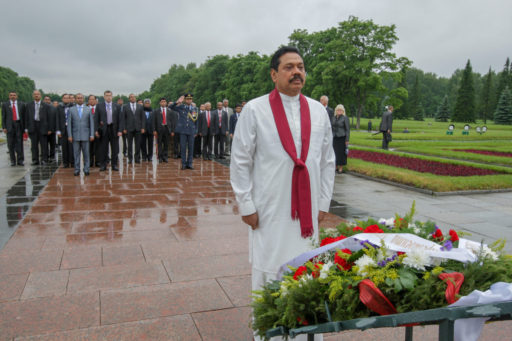 [:en]Piskariovskoye Memorial[:ru]Пискаревском Мемориал[:SI]පිස්කරිඔව්ස්කි සංකිර්ණය[:]