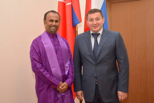 [:en]Governor Volgograd city[:ru]Губернатор в Волгоград[:SI]වොල්ගොග්රෑඩ් නුවර ආණ්ඩුකාරයා[:]