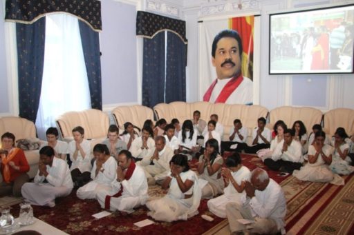 [:en]Wesak Pahan Pooja 2011 [:ru]Весак Пахан Пуджа[:SI]වෙසක් පහන් පූජා 2011[:]