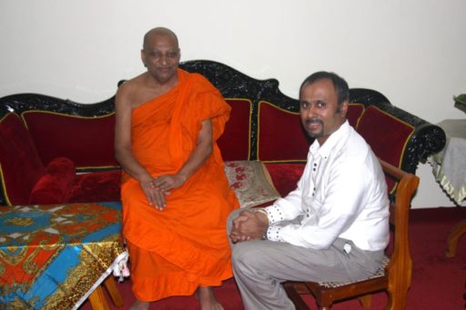 [:en]Religious Ceremony in Kandy[:ru]Религиозная Церемония[:SI]මහනුවර ආගමික උත්සවය[:]