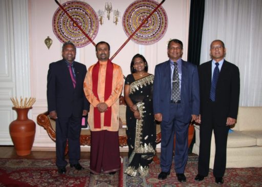 [:en]Jewellery Reception[:ru]Прием «Ювелир-2″[:SI]ස්වර්ණාභරණ ප්‍රදර්ශනයේ පිරිස පිළිගැනීම[:]