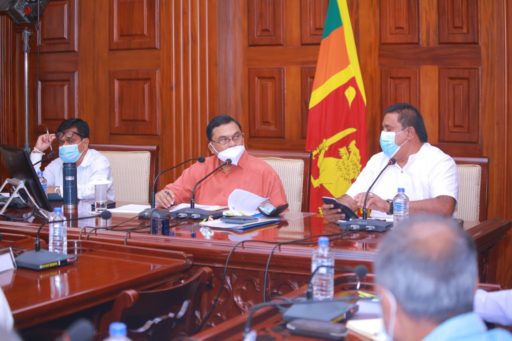 [:en]මහ කන්නයේ පොහොර ගොවීන්ට ලබාදීම[:ru]Предоставление удобрений фермерам в сезон Маха[:SI]මහ කන්නයේ පොහොර ගොවීන්ට ලබාදීම[:]